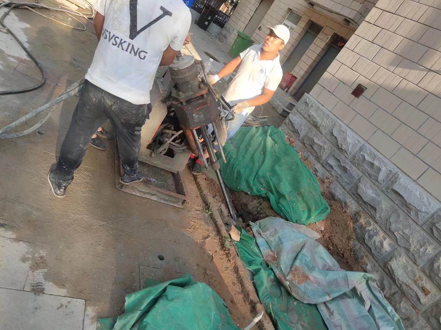 沙坡头建筑房屋地基沉降注浆加固顶升纠偏